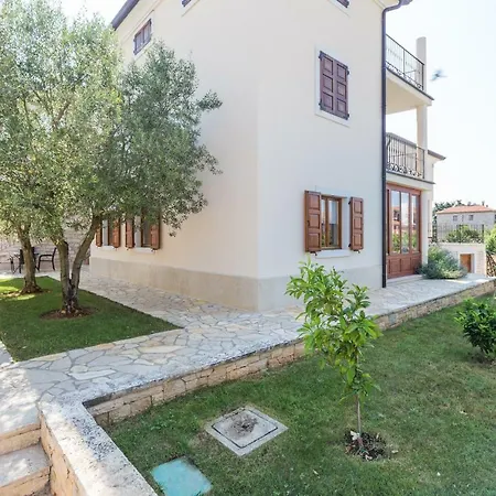 Rafael Novigrad (Istria)